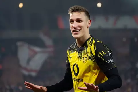 تقارير: ريال مدريد يبدأ مراقبة شلوتربيك مع بوروسيا دورتموند